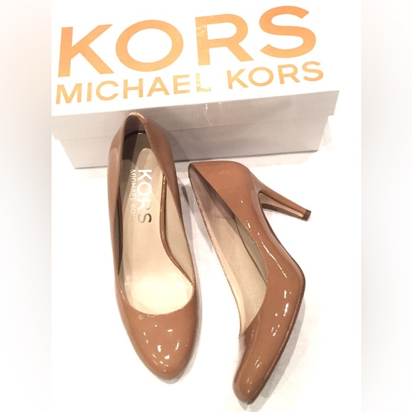 Micheal Kors leather patent pumps beige size 6.5 - Picture 1 of 11